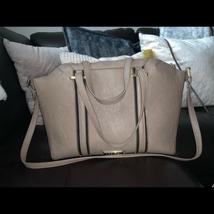 Steven Madden tote